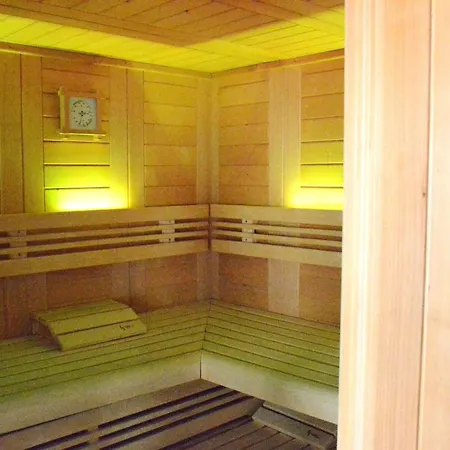 Holiday In With Bubble Bath And Sauna Σπα